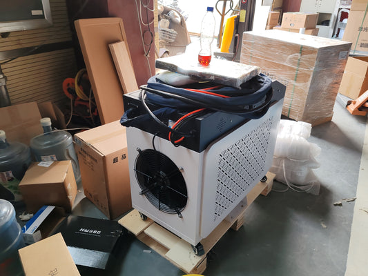 1.5kw 2kw 3kw chinese handheld 3mm stainless steel carbon steel metal jewellery optical fiber laser welding machine for sale