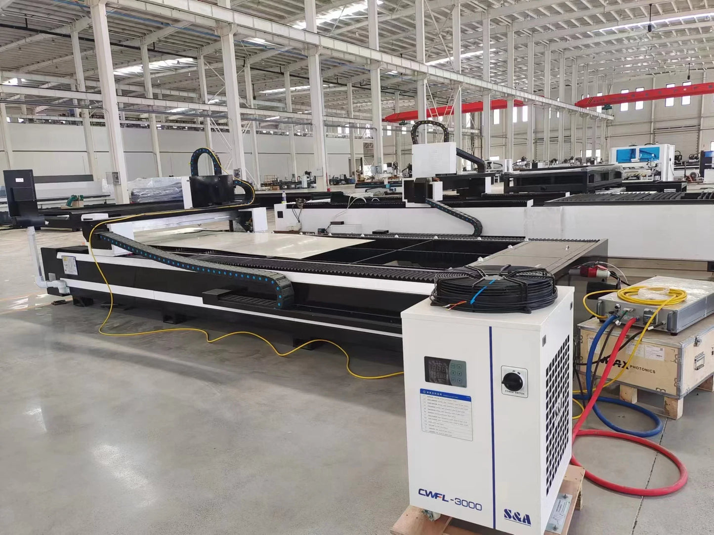 New Design Wholesale Tube Fiber Laser Cutting Machine For Sheet Metal cnc metal pipe tube fiber laser cutting machine