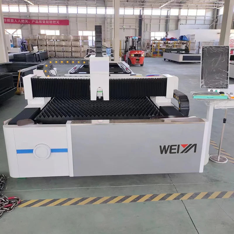 High Precision Metal Laser Cutter 2000W 3000W CNC Fiber Laser Cutting Machine With Professional Production