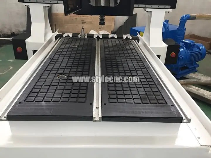 SMALL CNC Router Machine with ATC System