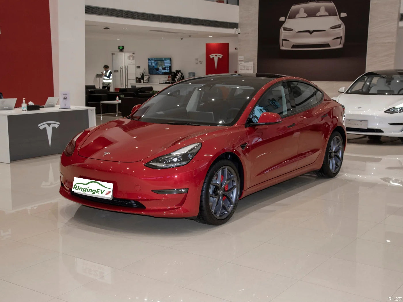 2024 Tesla Model 3 Made in China Left-Hand Drive Car New Energy Vehicle 261km/h For Adults