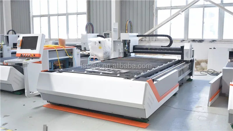 High Speed Single Mode Fiber Laser Cutting Machine For Stainless / Carbon / Mild Steel Plate